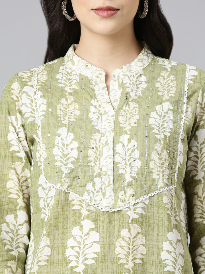 Neerus Green Yoke Design Straight Kurta and Trousers With Dupatta