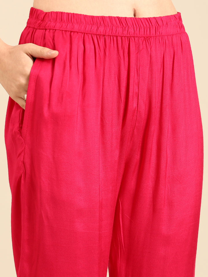 Pink Crepe suit with embroidery work