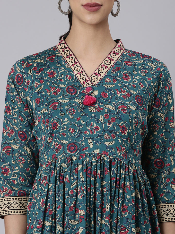 Neerus Green Casual Maxi Floral Dresses