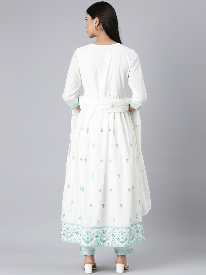 Neerus Green Embroidered Curved Kurta and Trousers With Dupatta