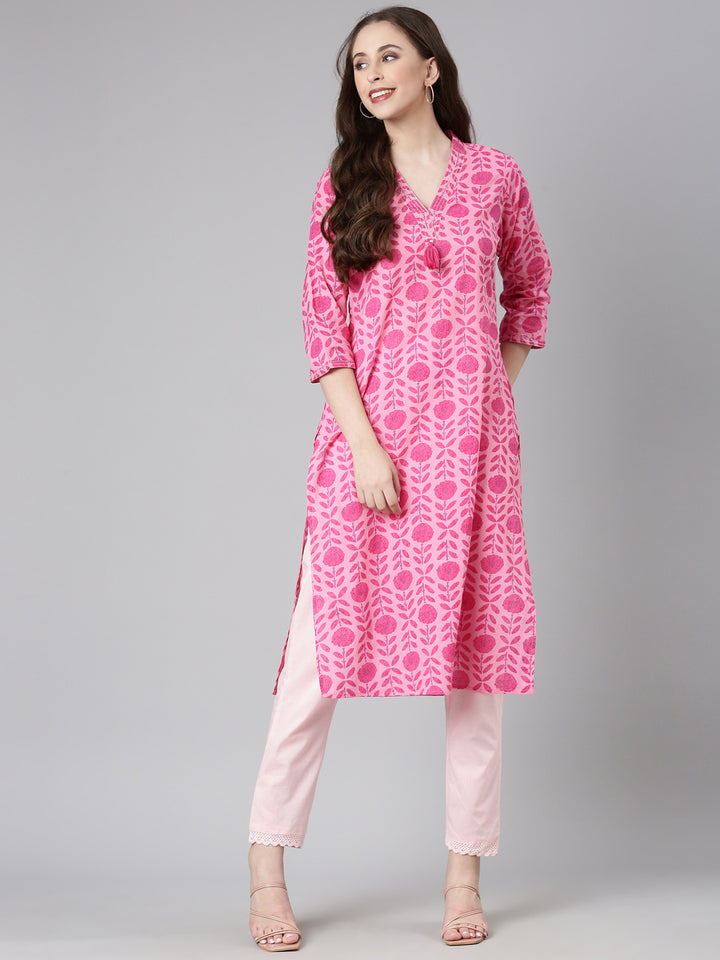 Neerus Pink Casual Floral Straight Kurtas