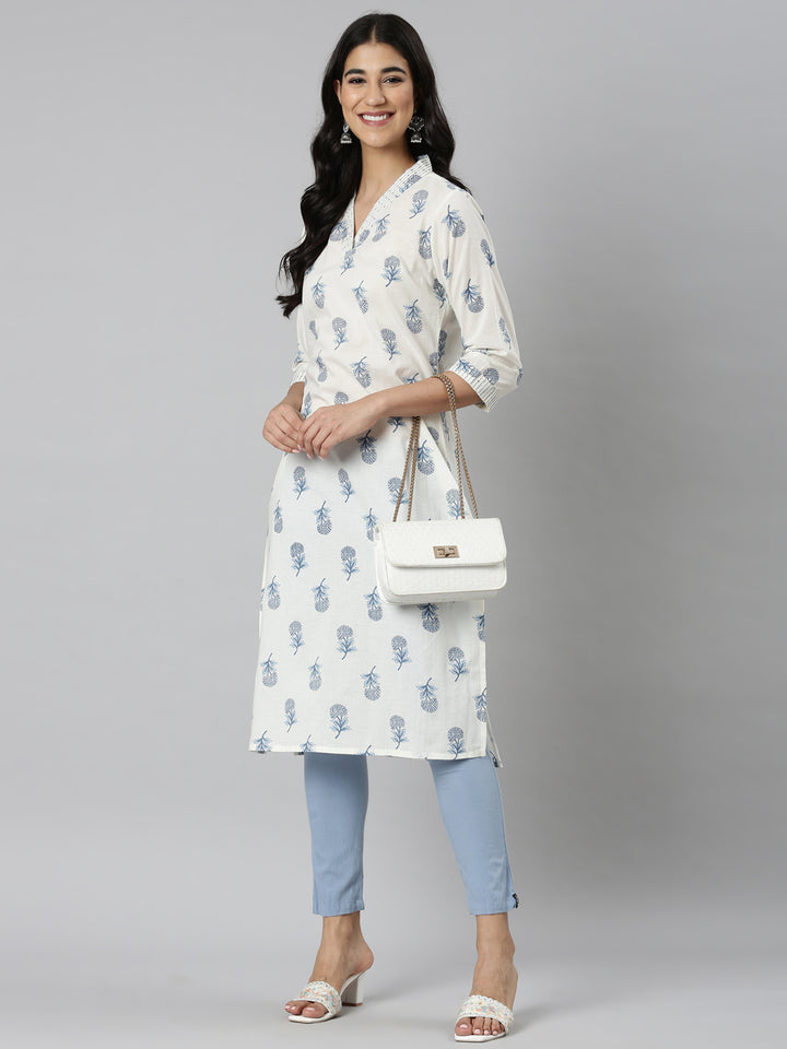 Neerus Blue Casual Floral Straight Kurtas