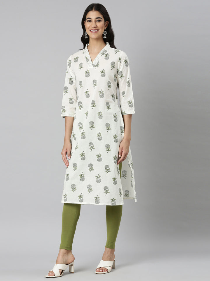 Neerus Green Casual Floral Straight Kurtas