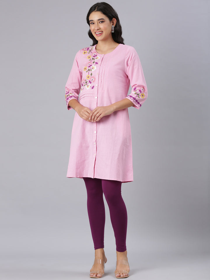 Neerus Pink Casual Solid Straight Kurtis