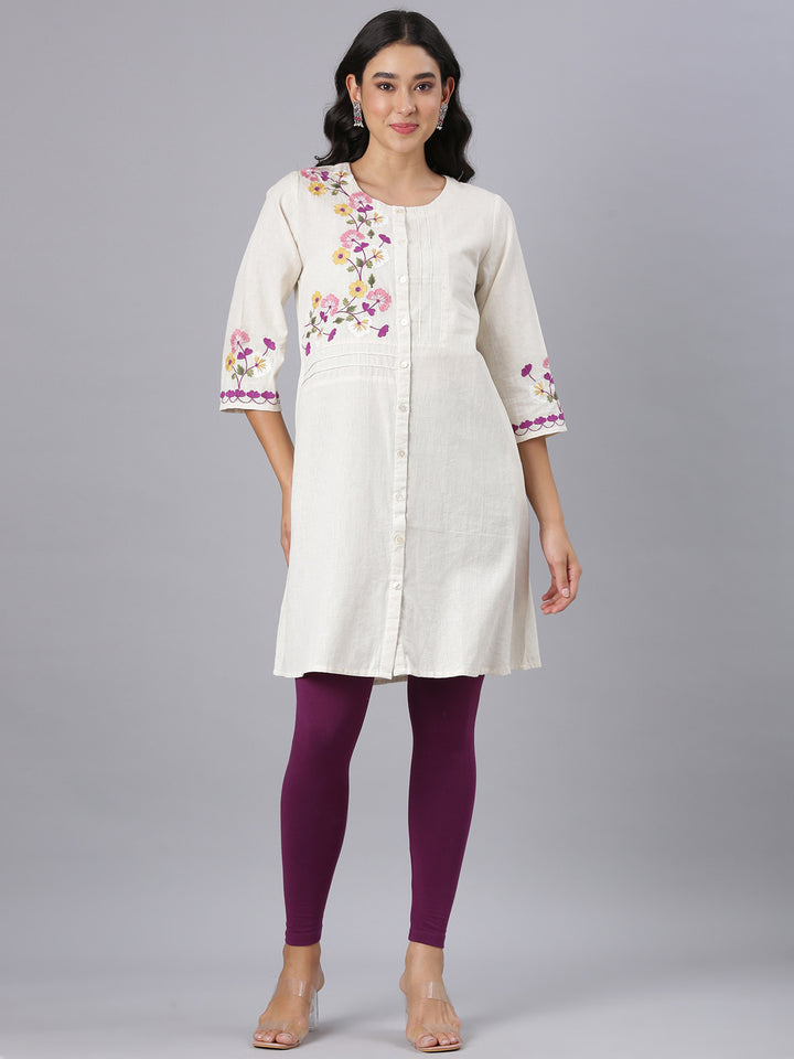 Neerus Off White Casual Solid Straight Kurtis