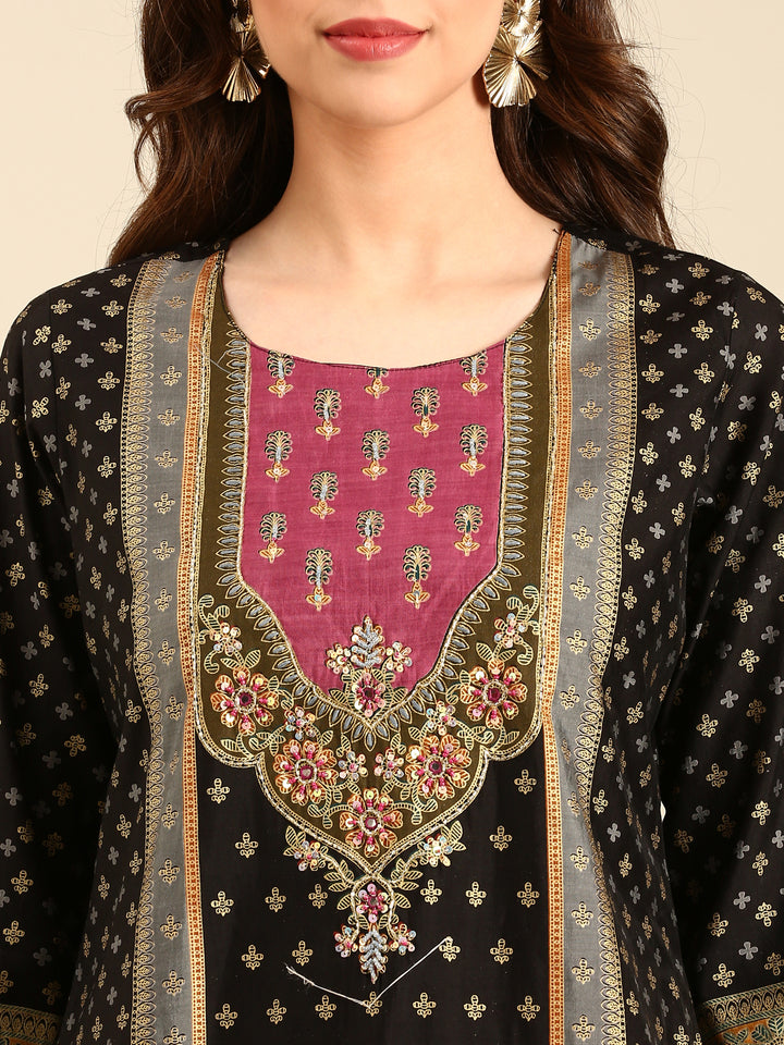 Black Foil printed kurta set with silk duppata