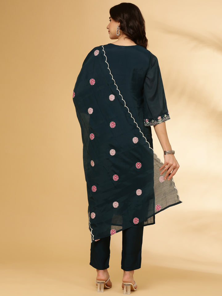 Peacock Russian Silk Embroidery Floral Three Piece Set