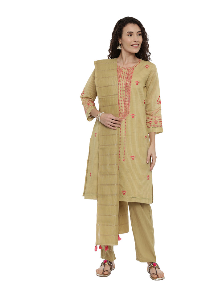 Neerus Green embroidered suit set with trousers and dupatta - detail view 2