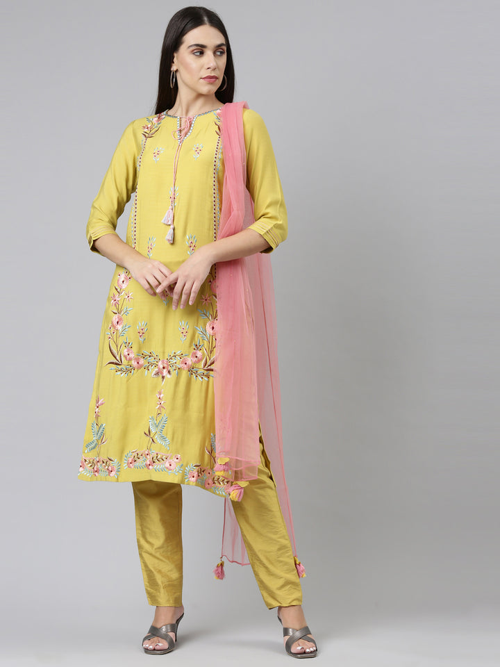 Neerus Yellow cotton embroidered suit set - front view
