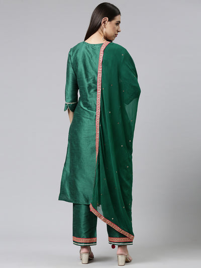 Neerus Women Green Embroidered Aari Work Kurta with Trousers  With Dupatta