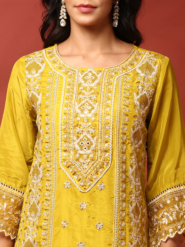 Green muslin heavy embroidered three piece suit set