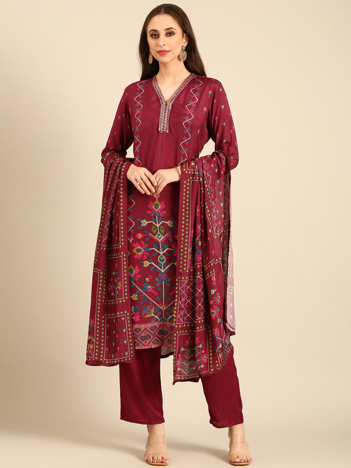 Wine suit set with organza duppata