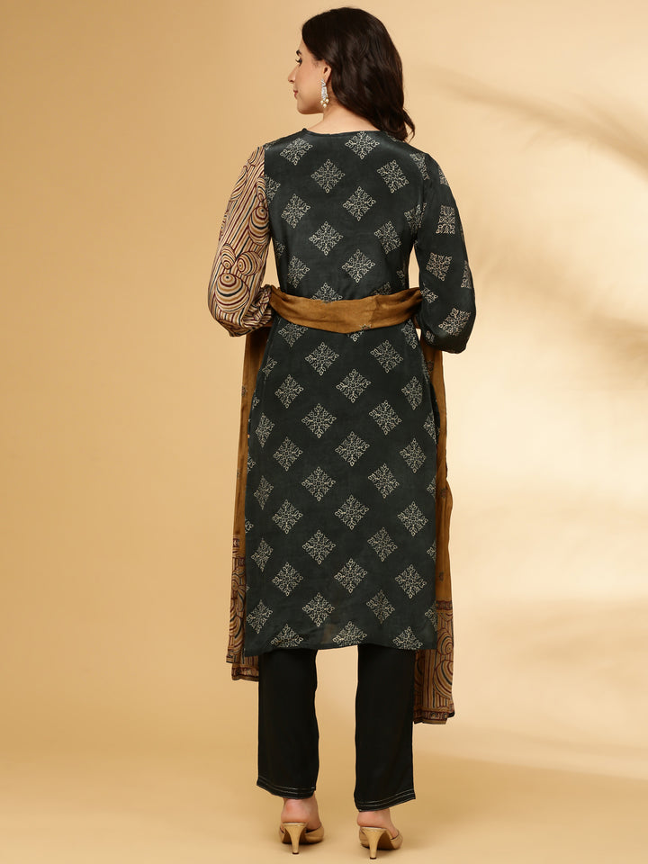 Grey Crepe Printed Three Piece Set