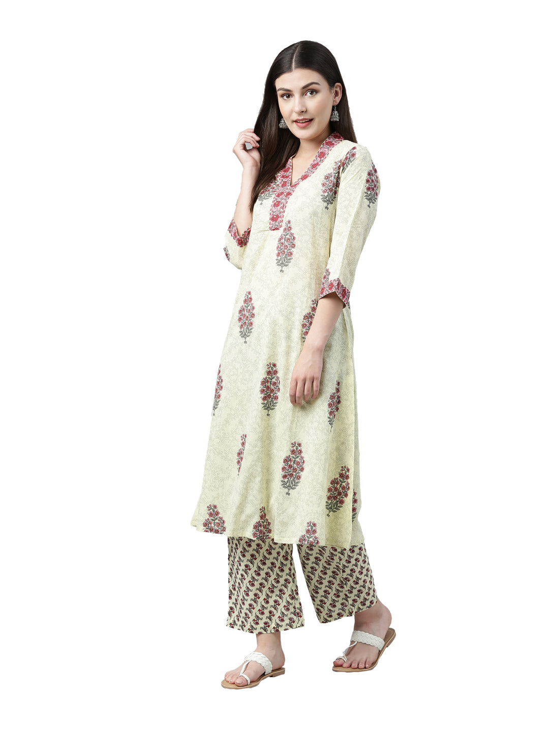 Neerus Green printed kurta set with trousers - detail view 3