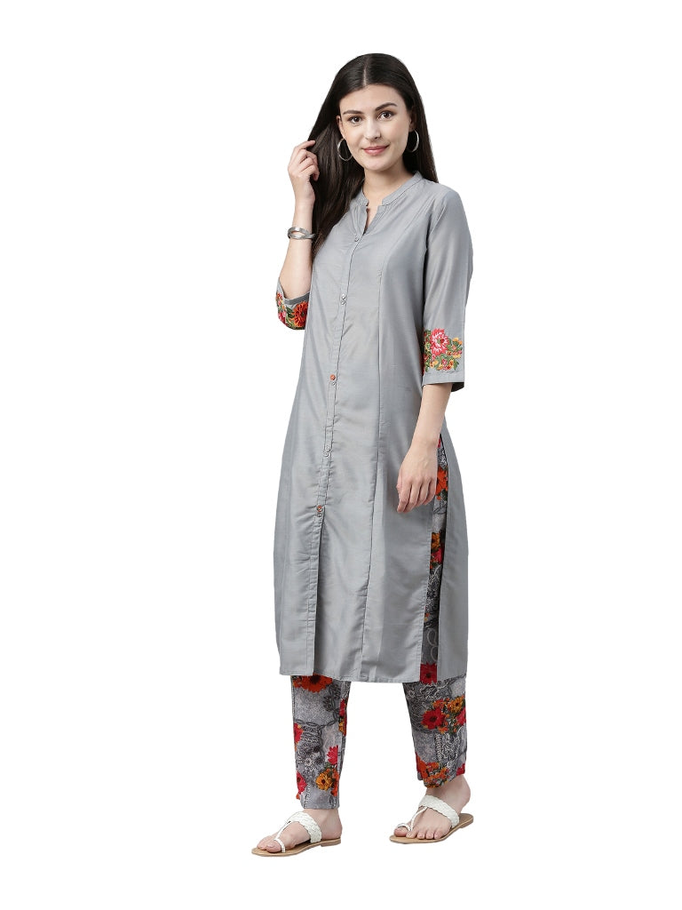 Neerus Grey muslin printed kurta set with floral trouser - detail view 2
