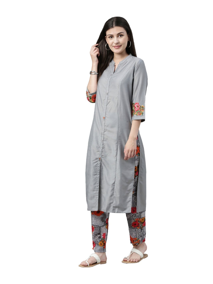 Neerus Grey muslin printed kurta set with floral trouser - detail view 2