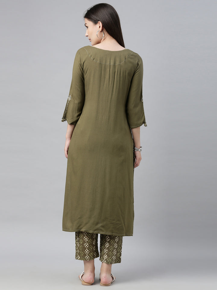 Neerus Green embroidered kurta set with trousers - side view