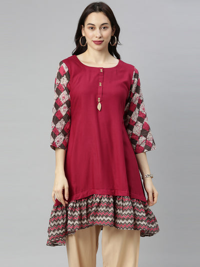 Neerus Women Maroon Flared Sleeves Kurta