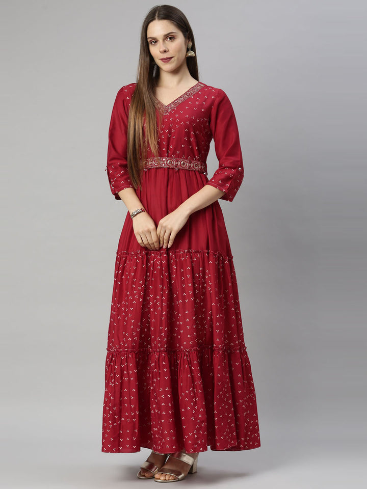 Neerus Women Maroon Dyed Chikankari Anarkali Kurta