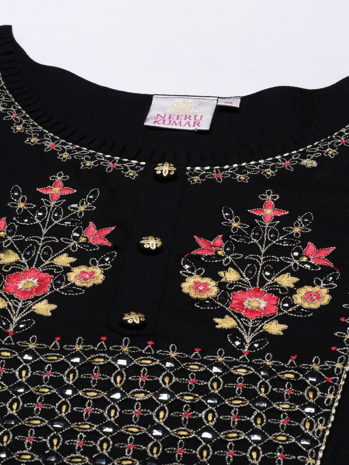 Neerus Women Black Floral Kurta