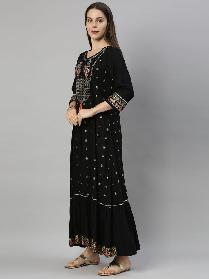 Neerus Women Black Floral Kurta