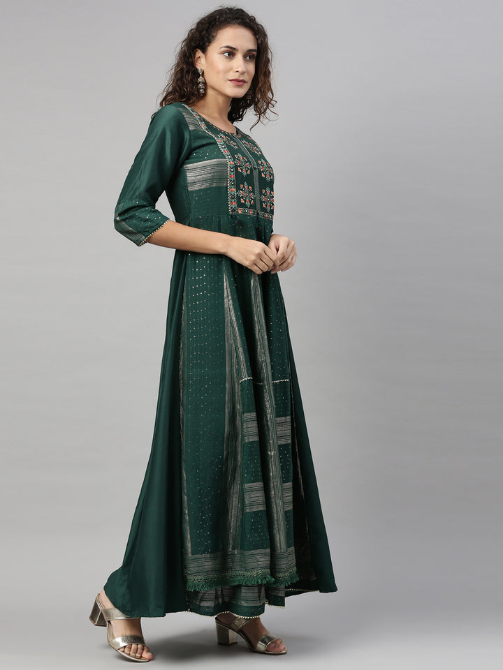 Neerus Green geometric embroidered anarkali kurta - back view