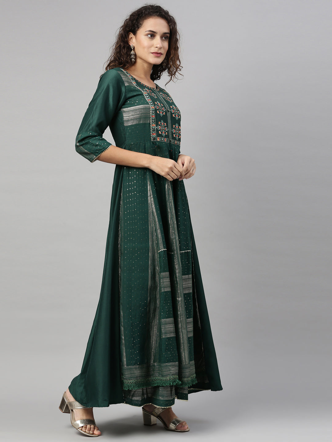 Neerus Women Green Geometric Yoke Design Anarkali Kurta
