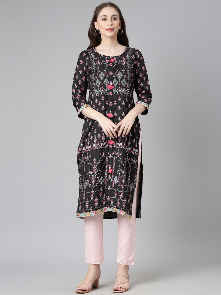 Neerus Black Casual Floral Straight Kurtas