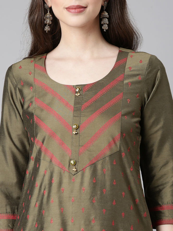 Neerus Olive Casual Solid Straight Kurtas