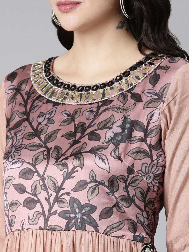 Neerus Pink muslin printed straight dress - detail view 1