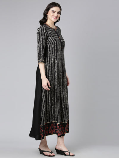 Neeru's Black Straight Casual Printed Gown