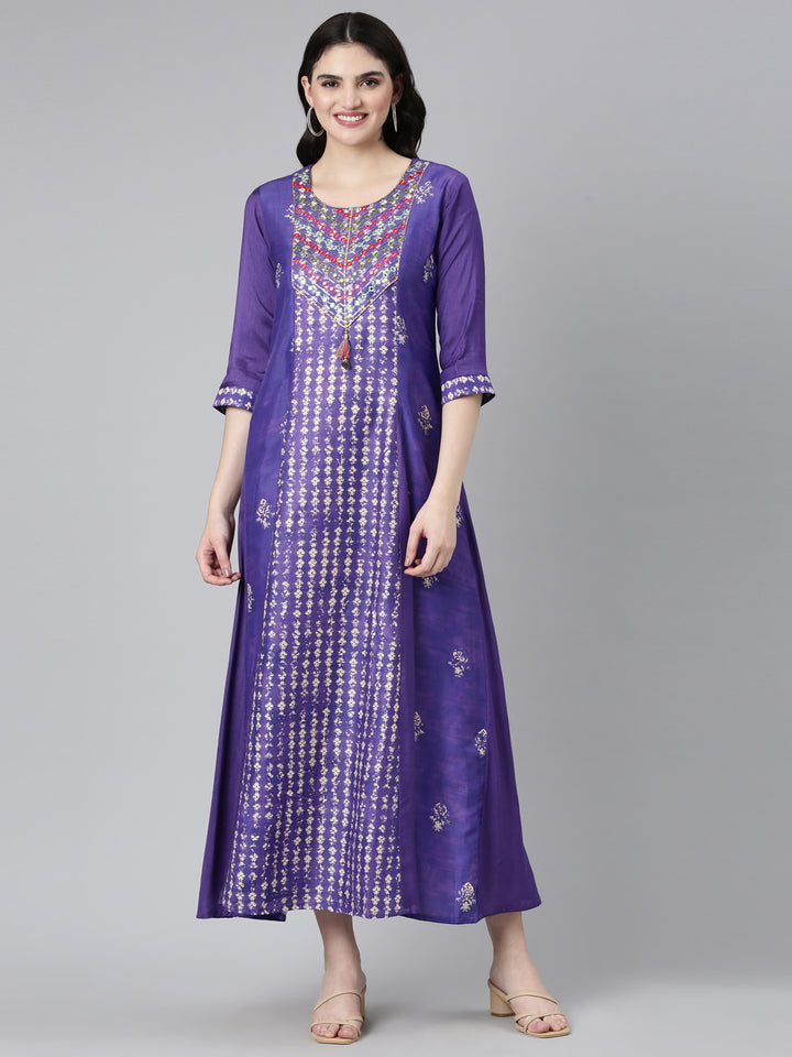 Neerus Purple Straight Casual Printed Dress