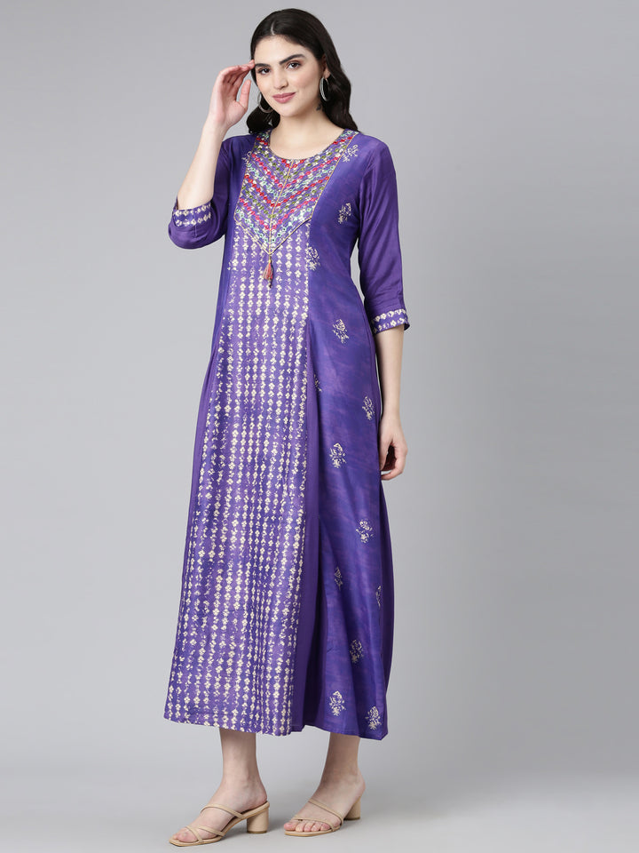 Neerus Purple Straight Casual Printed Dress