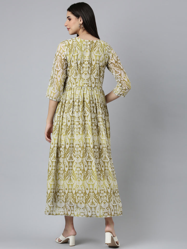 Neerus Green Straight Casual Printed Dress