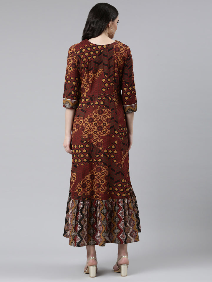 Neerus Brown Straight Casual Printed Dress