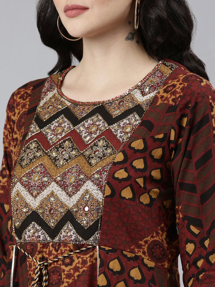 Neerus Brown Straight Casual Printed Dress