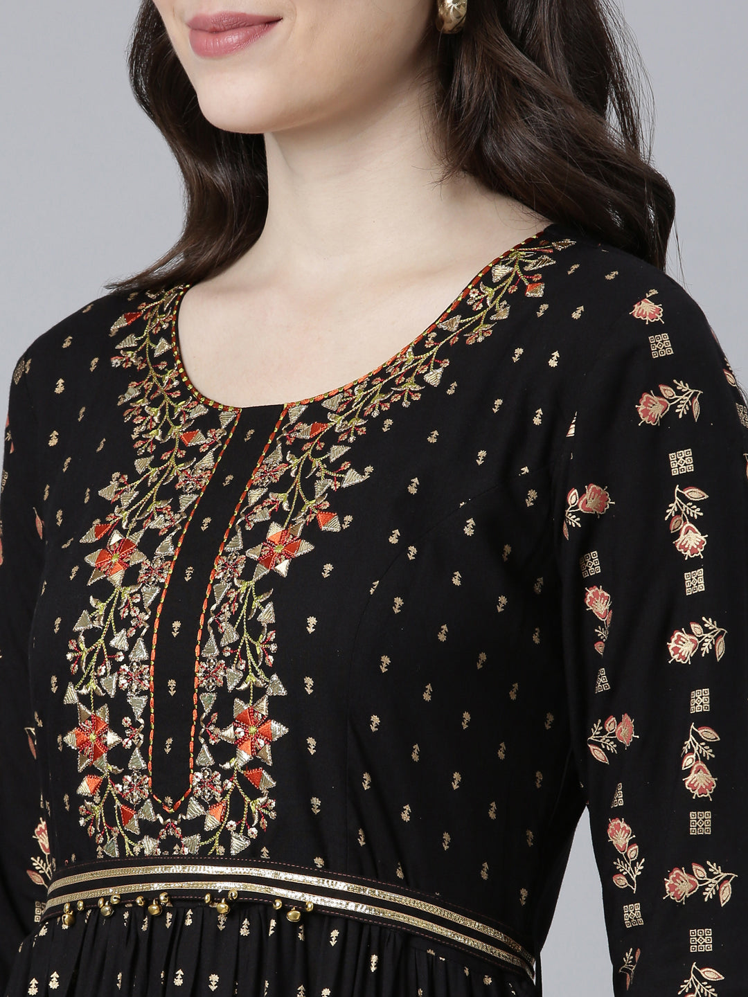 Neerus Black Straight Casual Printed Gown