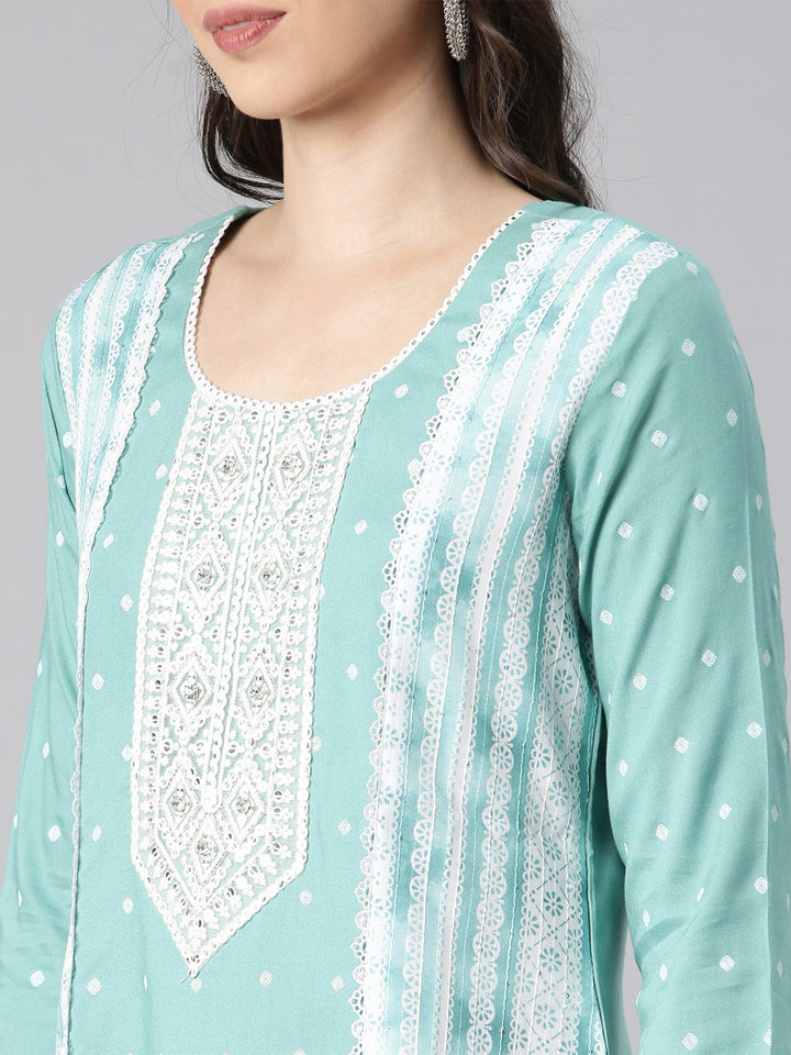 Neerus Sea Green Casual Solid Straight Kurtas