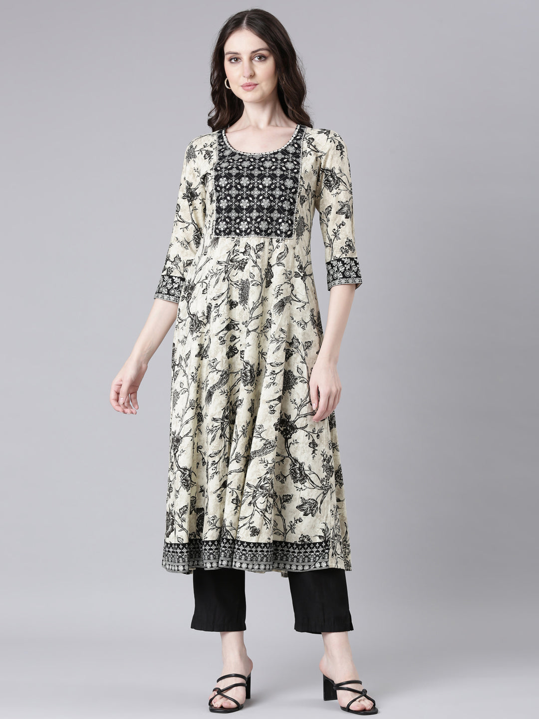 Neerus Black Casual Floral Anarkali Kurtas