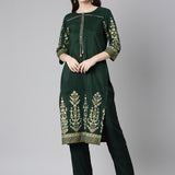 Neerus Green Casual Solid Straight Kurtas
