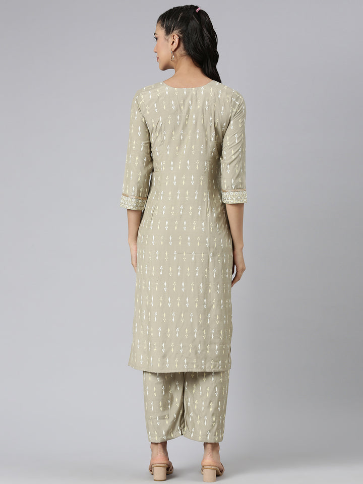 Neerus Green Printed Straight Kurta and Trousers