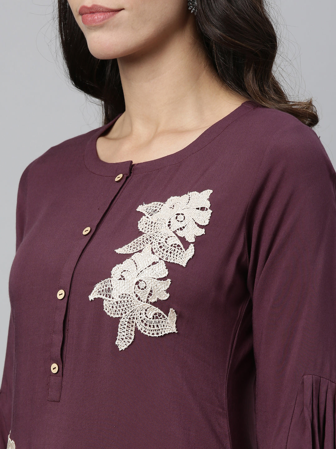 Neerus Women Purple Embroidered Bell Sleeves Thread Work Kurta