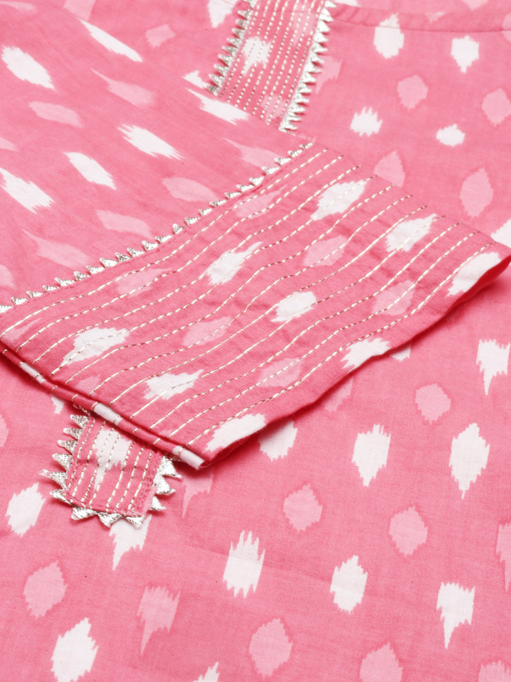 Neerus Pink cotton printed kurta geometric design - detail view 2