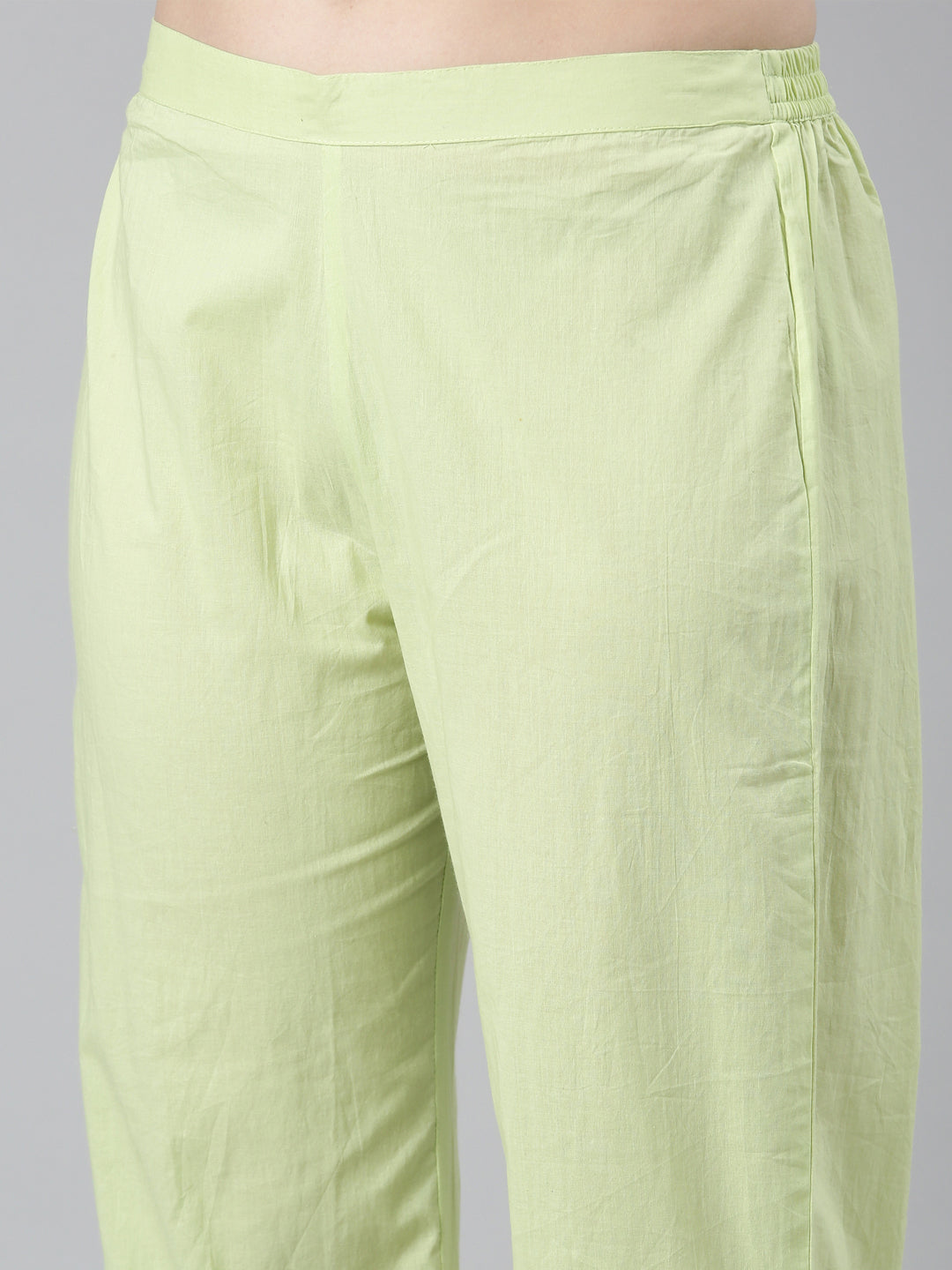 Neerus Green cotton printed kurta set with trousers - detail view 2