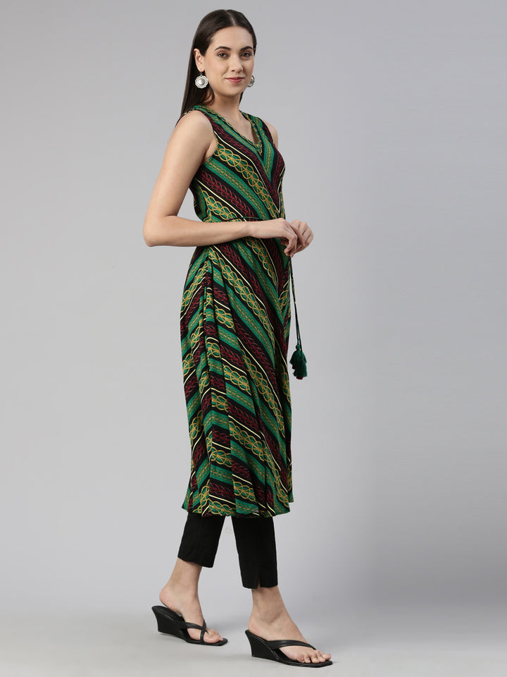 Neerus Women Chevron Printed Kurta