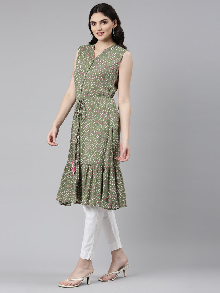 Neerus Green Straight Casual Printed Dress
