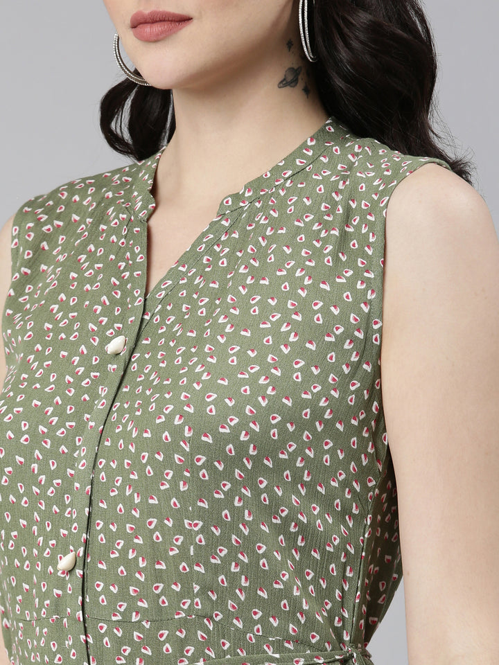 Neerus Green Straight Casual Printed Dress