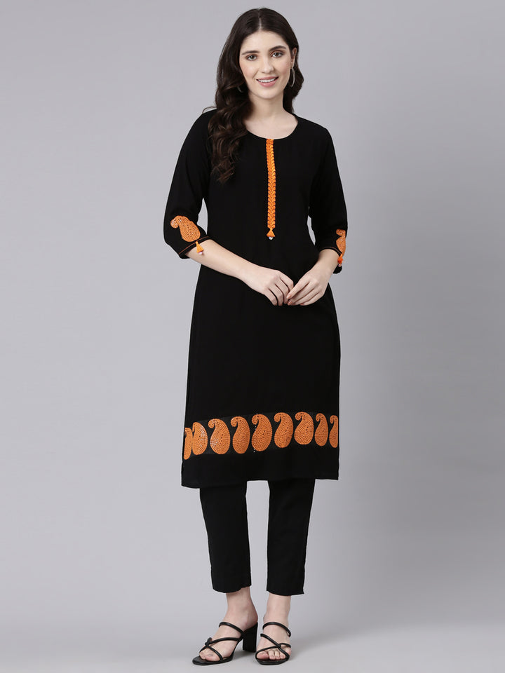 Neerus Black Regular Straight Solid Kurta