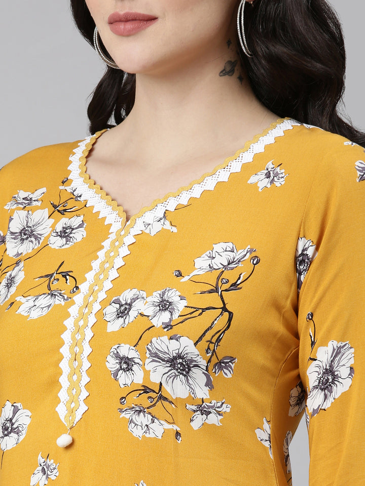 Neerus Mustard Regular Straight Solid Kurta