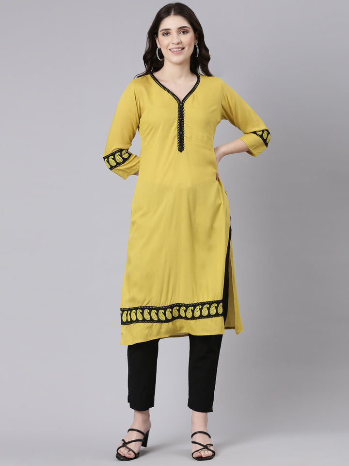 Neerus Green Regular Straight Solid Kurtas